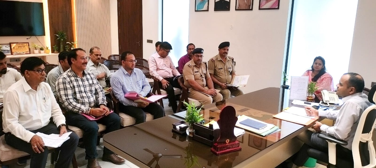 स्कूल- कॉलेजों  के निकट कोई भी गुटखा -तम्बांकू की दुकान संचालित न हो: डीएम